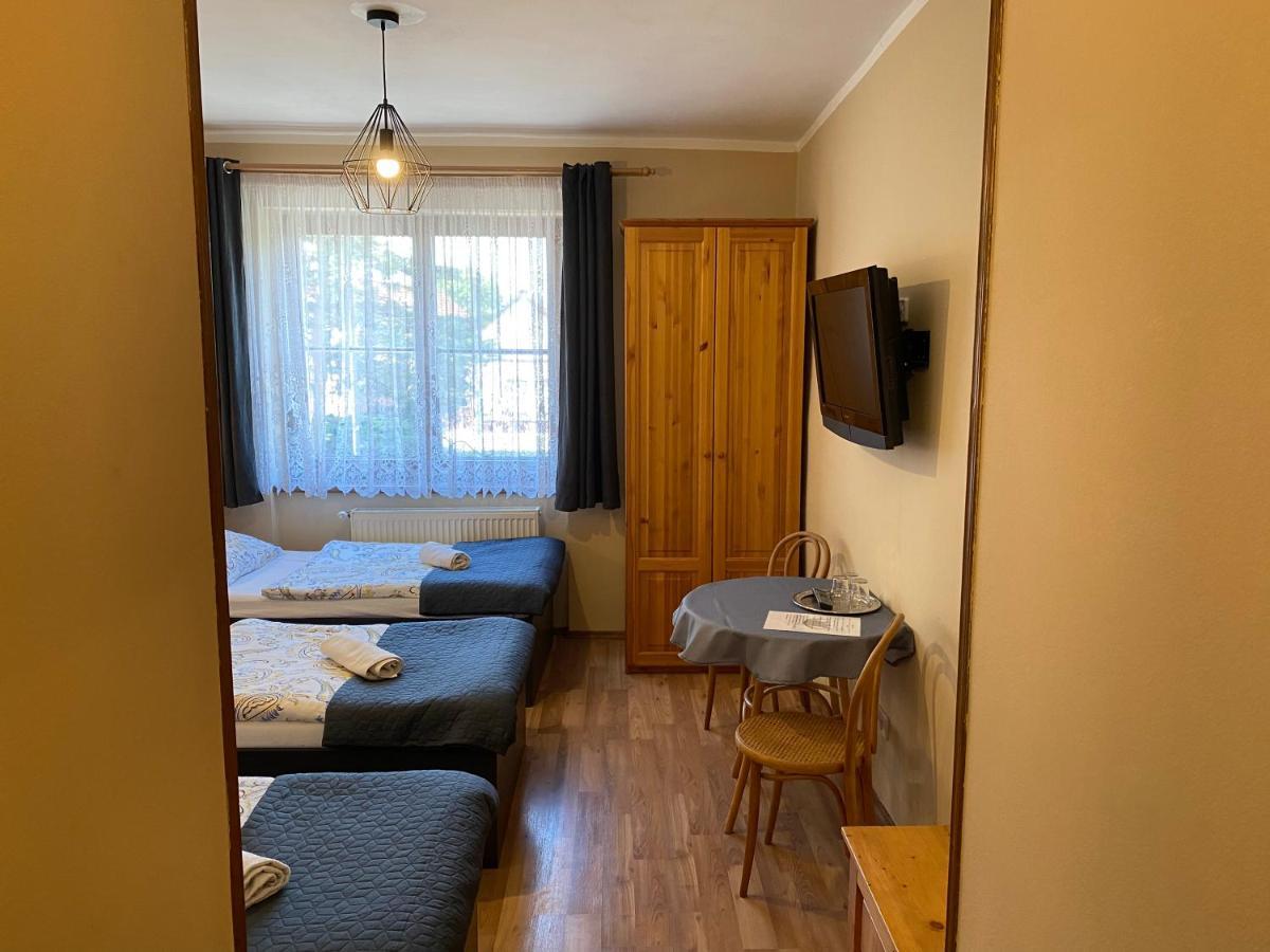 Penzion Pri Kastieli Bratislava Bagian luar foto