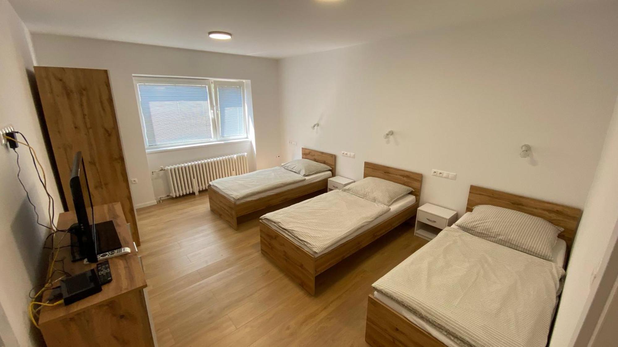 Penzion Pri Kastieli Bratislava Bagian luar foto